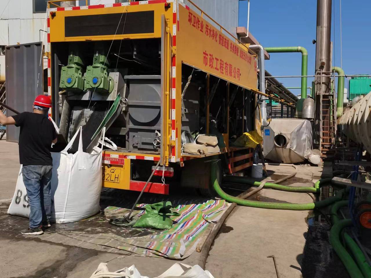 来安淤泥压干处理